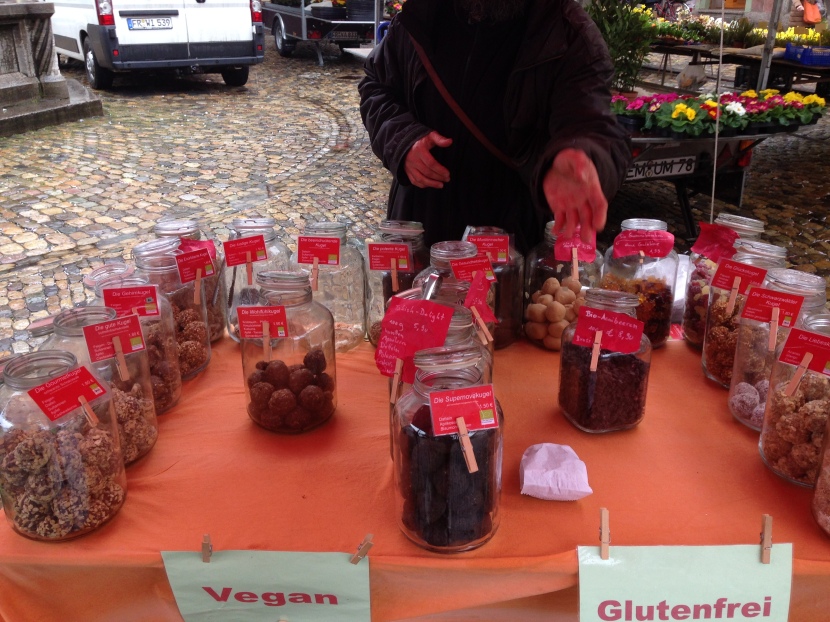 vegan snacks freiburg munstermarkt